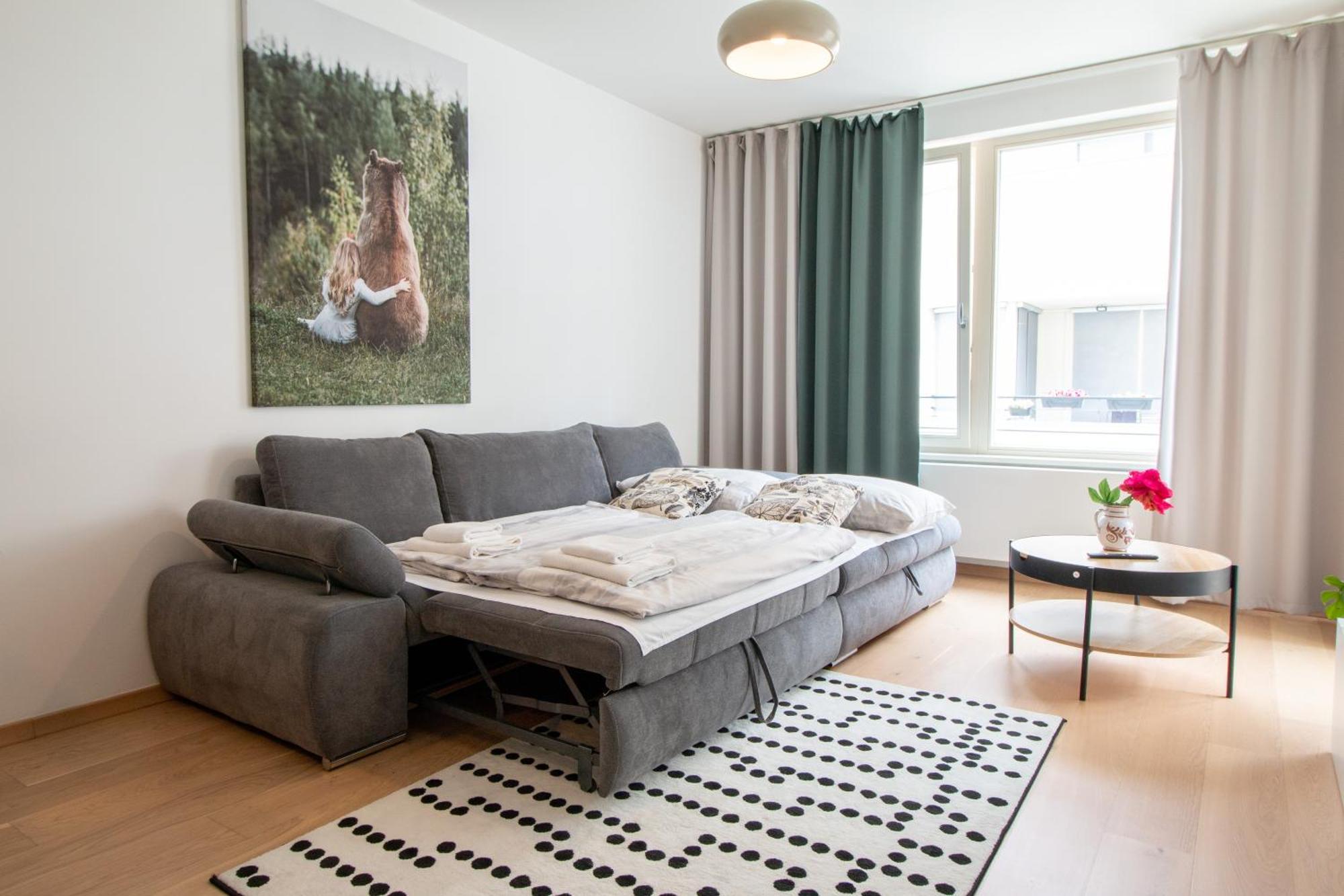 Krakovska Cr Apartment