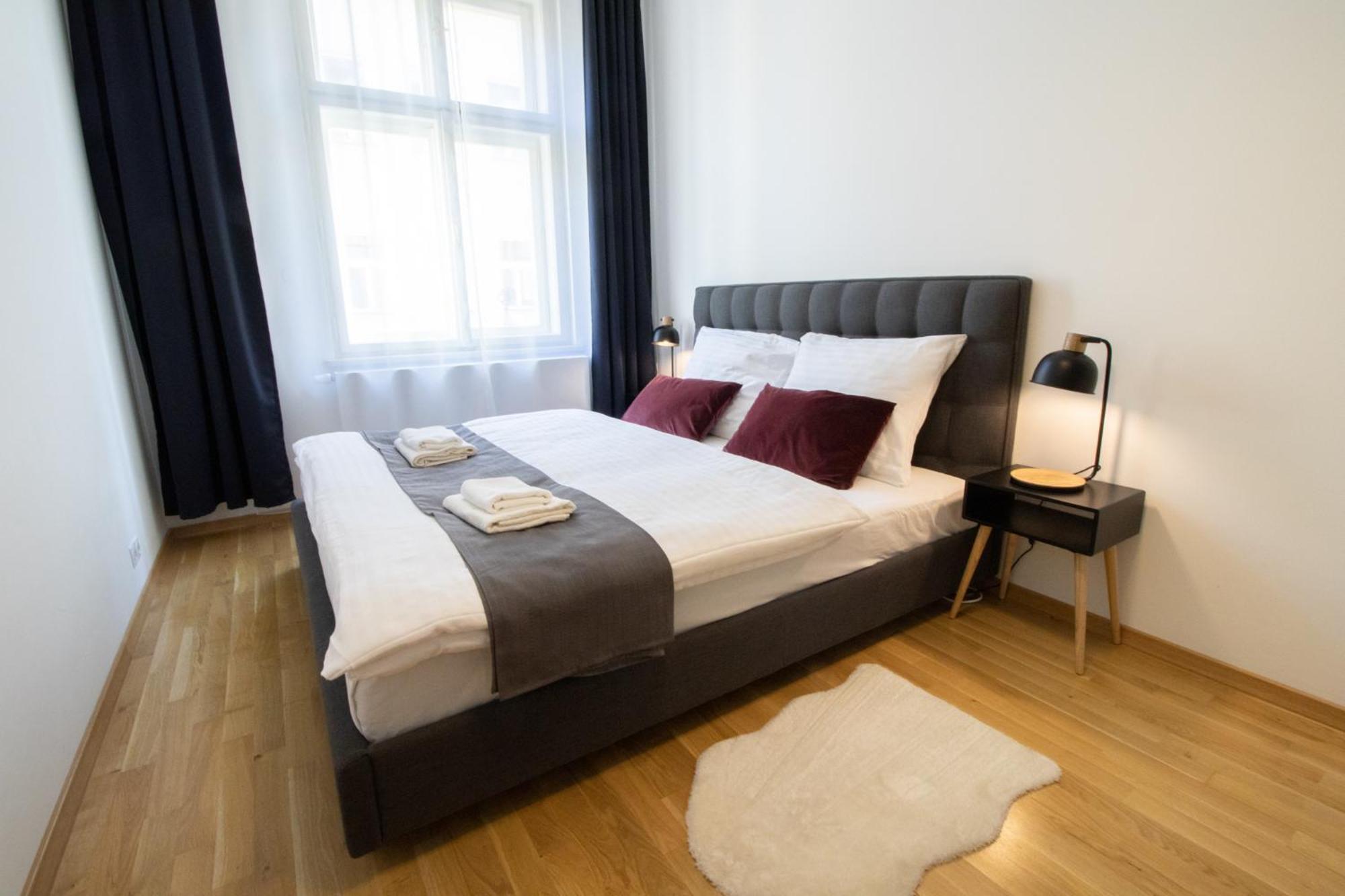 Krakovska Cr Apartment *