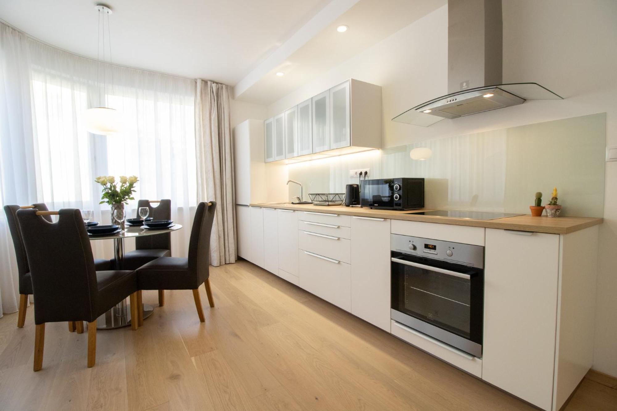Apartment Krakovska Cr